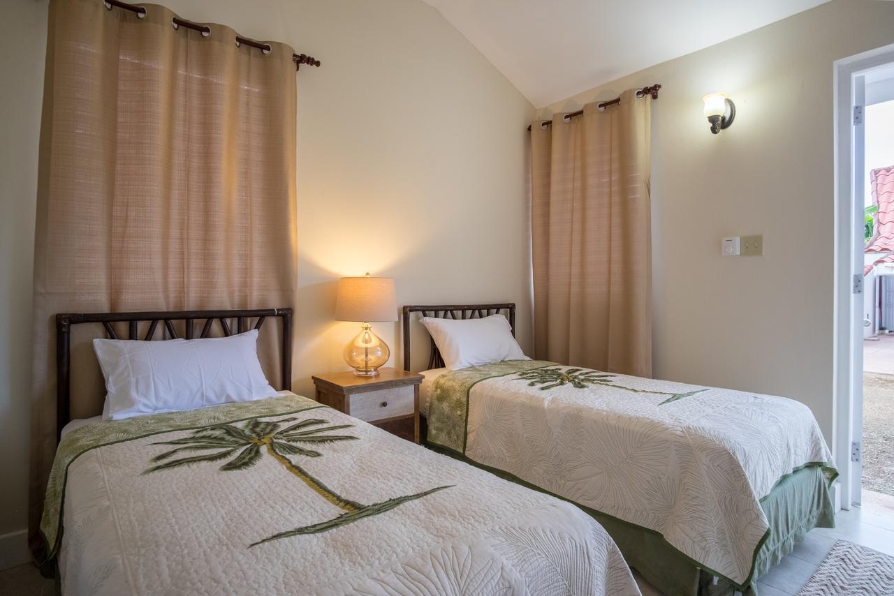 Sunspot Villa Runaway Bay Exterior foto